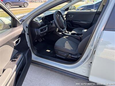 2025 Kia K4 LXS - Photo 5 - Newport, KY 41071