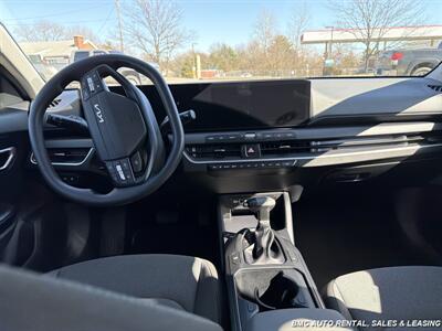 2025 Kia K4 LXS - Photo 7 - Newport, KY 41071