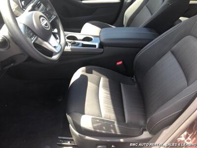 2023 Nissan Altima 2.5 SV - Photo 9 - Newport, KY 41071