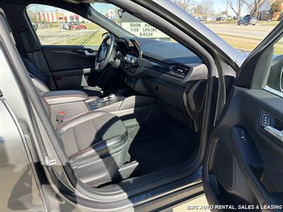 2025 Ford Escape ST-Line - Photo 10 - Newport, KY 41071