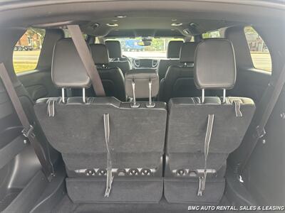 2025 Chrysler Pacifica Select   - Photo 8 - Newport, KY 41071
