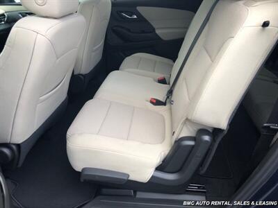 2023 Chevrolet Traverse LS - Photo 6 - Newport, KY 41071