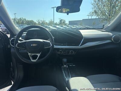 2025 Chevrolet Trax LT - Photo 6 - Newport, KY 41071