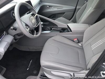 2024 Hyundai Elantra SEL - Photo 7 - Newport, KY 41071