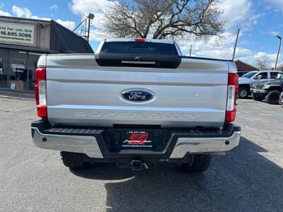 2017 Ford F-250 Super Duty Lariat Crew Cab*4X4*Lifted*Tow Package*   - Photo 8 - Fair Oaks, CA 95628