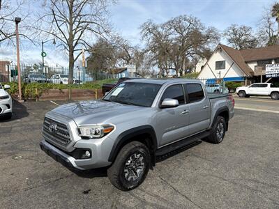 2017 Toyota Tacoma Double Cab TRD Off-Road*4X4*Rear Camera* - Photo 14 - Fair Oaks, CA 95628