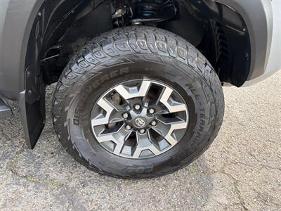 2017 Toyota Tacoma Double Cab TRD Off-Road*4X4*Rear Camera* - Photo 27 - Fair Oaks, CA 95628
