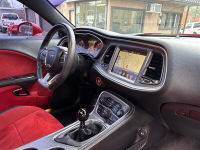 2016 Dodge Challenger SRT Hellcat*6 Speed Manual*Moon Roof*One Owner* - Photo 21 - Fair Oaks, CA 95628