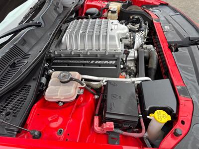 2016 Dodge Challenger SRT Hellcat*6 Speed Manual*Moon Roof*One Owner* - Photo 26 - Fair Oaks, CA 95628