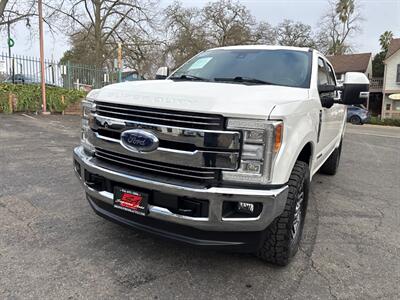 2018 Ford F-250 Super Duty Lariat SuperCrew*4X4*Tow Package*Moon Roof*FX4* - Photo 3 - Fair Oaks, CA 95628