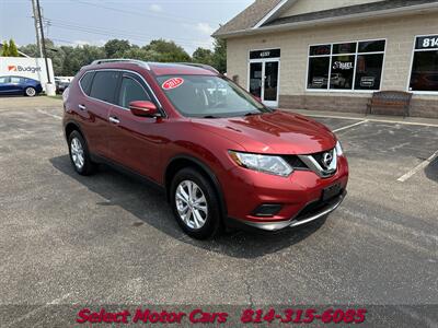 2015 Nissan Rogue SV   - Photo 2 - Erie, PA 16505