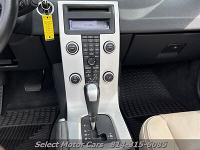2013 Volvo C70 T5 Premier Plus   - Photo 9 - Erie, PA 16505