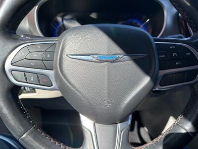 2020 Chrysler Pacifica Touring L   - Photo 14 - Albuquerque, NM 87107