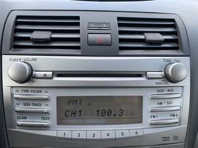 2011 Toyota Camry LE - Photo 20 - Palatine, IL 60074