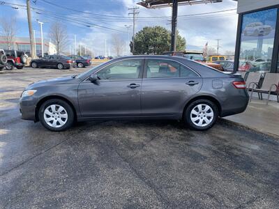2011 Toyota Camry LE - Photo 8 - Palatine, IL 60074