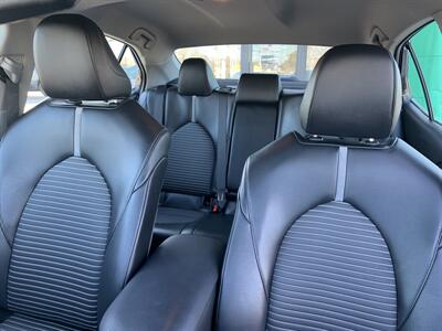 2021 Toyota Camry SE   - Photo 9 - Palatine, IL 60074