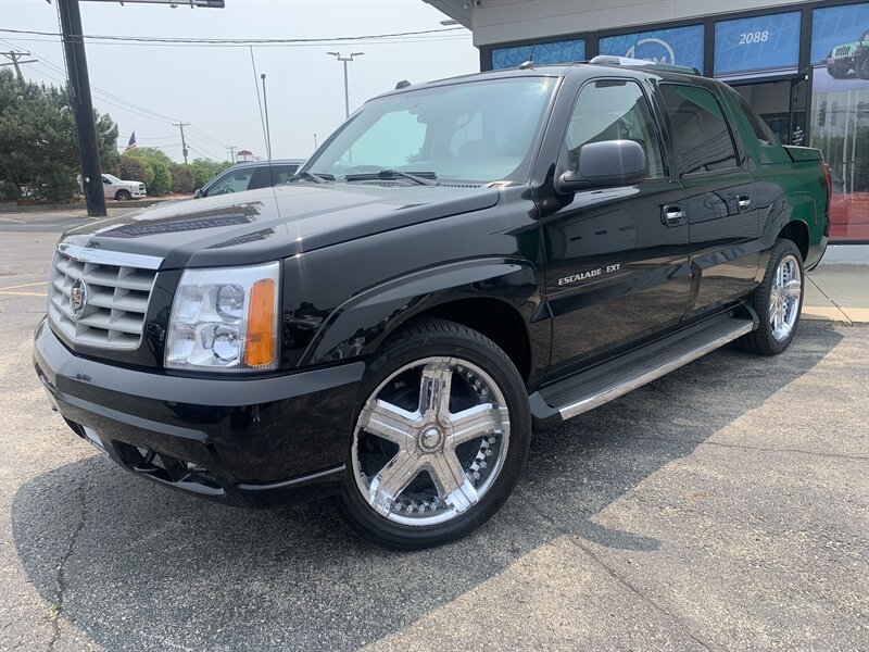 2005 Cadillac Escalade EXT Base