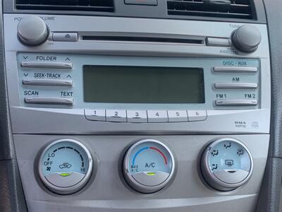 2009 Toyota Camry LE   - Photo 20 - Palatine, IL 60074
