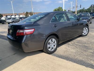 2009 Toyota Camry LE   - Photo 5 - Palatine, IL 60074