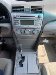 2009 Toyota Camry LE   - Photo 22 - Palatine, IL 60074