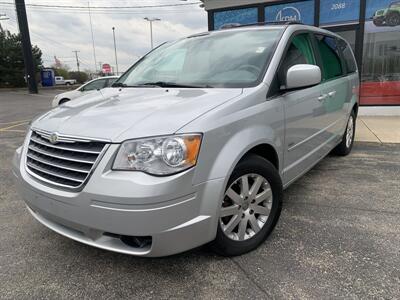 2008 Chrysler Town and Country Touring   - Photo 1 - Palatine, IL 60074