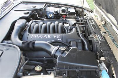 2003 Jaguar XJ8 4.0 LITER LEATHER SUNROOF F&R HEATED SEATS   - Photo 25 - Houston, TX 77031