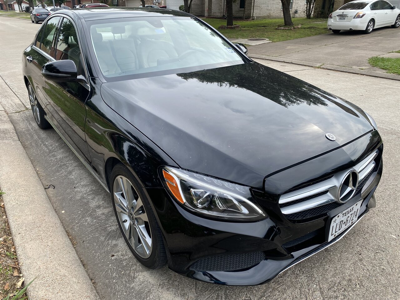 2018 Mercedes-Benz C 300 LEATHER ROOF NAVI HEATED SEATS ONLY 61K MLS   - Photo 3 - Houston, TX 77031