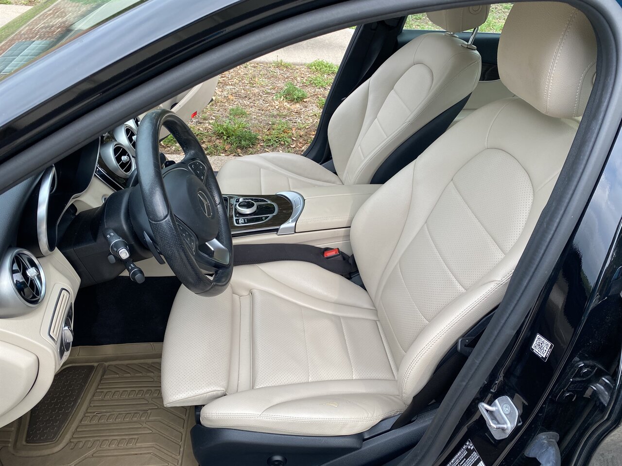 2018 Mercedes-Benz C 300 LEATHER ROOF NAVI HEATED SEATS ONLY 61K MLS   - Photo 16 - Houston, TX 77031