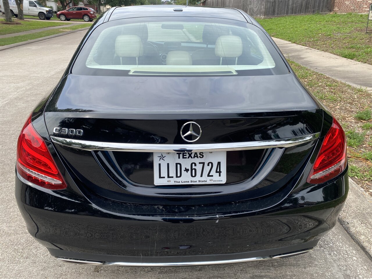 2018 Mercedes-Benz C 300 LEATHER ROOF NAVI HEATED SEATS ONLY 61K MLS   - Photo 8 - Houston, TX 77031