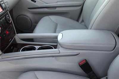 2012 Mercedes-Benz GL 450 4MATIC 2 ROOFS HEATED SEATS NAV REARCAM   - Photo 58 - Houston, TX 77031