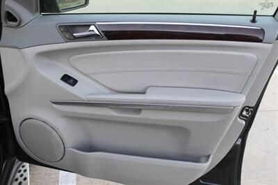 2012 Mercedes-Benz GL 450 4MATIC 2 ROOFS HEATED SEATS NAV REARCAM   - Photo 71 - Houston, TX 77031