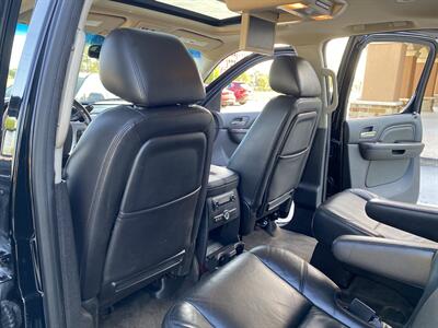 2012 Cadillac Escalade ESV PREMIUM AWD NAV CAM DVD HEATED SEATS 3rd ROW   - Photo 47 - Houston, TX 77031