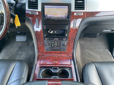 2012 Cadillac Escalade ESV PREMIUM AWD NAV CAM DVD HEATED SEATS 3rd ROW   - Photo 56 - Houston, TX 77031