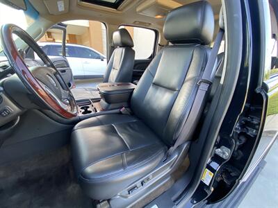 2012 Cadillac Escalade ESV PREMIUM AWD NAV CAM DVD HEATED SEATS 3rd ROW   - Photo 38 - Houston, TX 77031