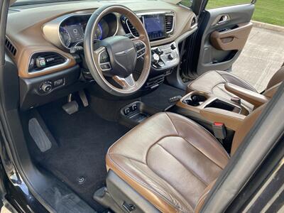 2017 Chrysler Pacifica LIMITED NAV PANO 20 " WHLS BLIND SPOT ADAP CRUISE   - Photo 48 - Houston, TX 77031