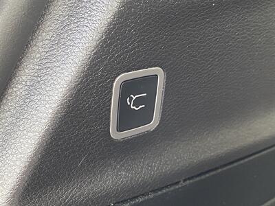 2017 Chrysler Pacifica LIMITED NAV PANO 20 " WHLS BLIND SPOT ADAP CRUISE   - Photo 22 - Houston, TX 77031