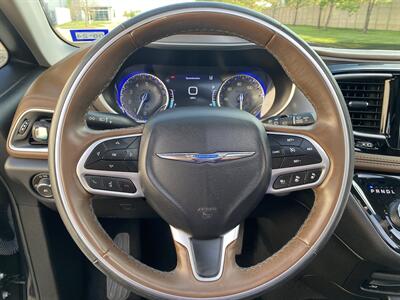 2017 Chrysler Pacifica LIMITED NAV PANO 20 " WHLS BLIND SPOT ADAP CRUISE   - Photo 41 - Houston, TX 77031