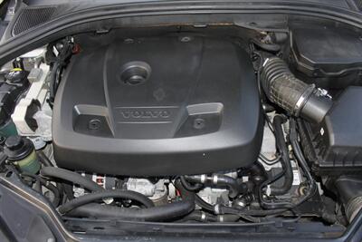 2016 Volvo XC60 T6 Drive-E AWD CLIMATE PKG CONV BLIS PROXIMITY PKG   - Photo 32 - Houston, TX 77031