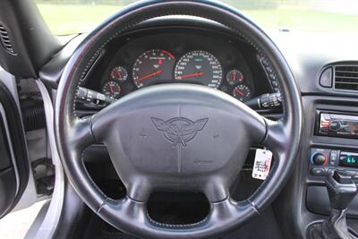 1998 Chevrolet Corvette COUPE TARGA RIDE CONTROL SIRIUS ONLY 60K MILES WOW   - Photo 42 - Houston, TX 77031