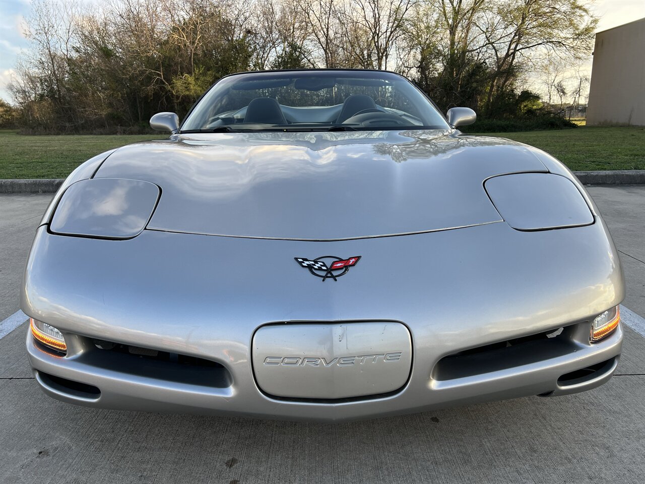 2002 Chevrolet Corvette CONVERTIBLE AUTO MICHELIN TIRES AUTO ONLY 82K MLS - Photo 2 - Houston, TX 77031
