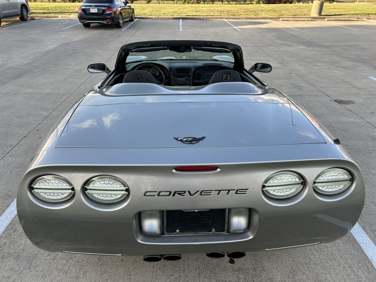 2002 Chevrolet Corvette CONVERTIBLE AUTO MICHELIN TIRES AUTO ONLY 82K MLS - Photo 8 - Houston, TX 77031