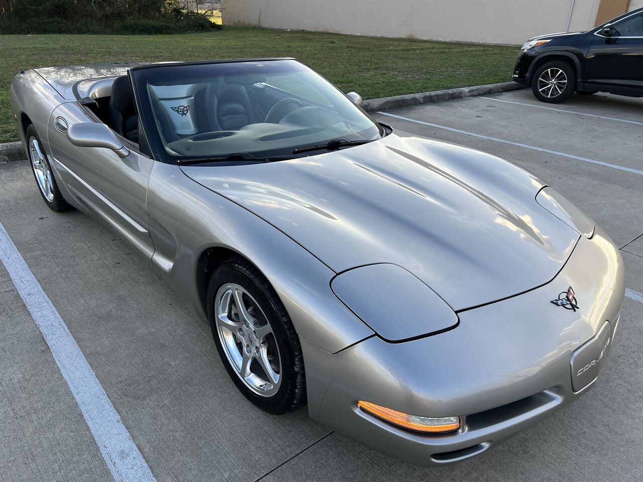 2002 Chevrolet Corvette CONVERTIBLE AUTO MICHELIN TIRES AUTO ONLY 82K MLS - Photo 13 - Houston, TX 77031