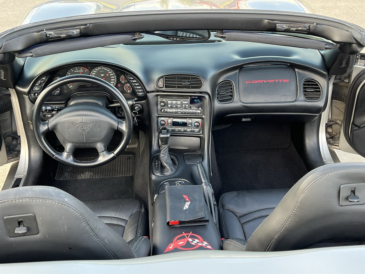 2002 Chevrolet Corvette CONVERTIBLE AUTO MICHELIN TIRES AUTO ONLY 82K MLS - Photo 40 - Houston, TX 77031