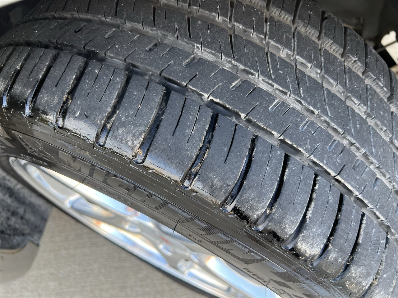 2002 Chevrolet Corvette CONVERTIBLE AUTO MICHELIN TIRES AUTO ONLY 82K MLS - Photo 27 - Houston, TX 77031