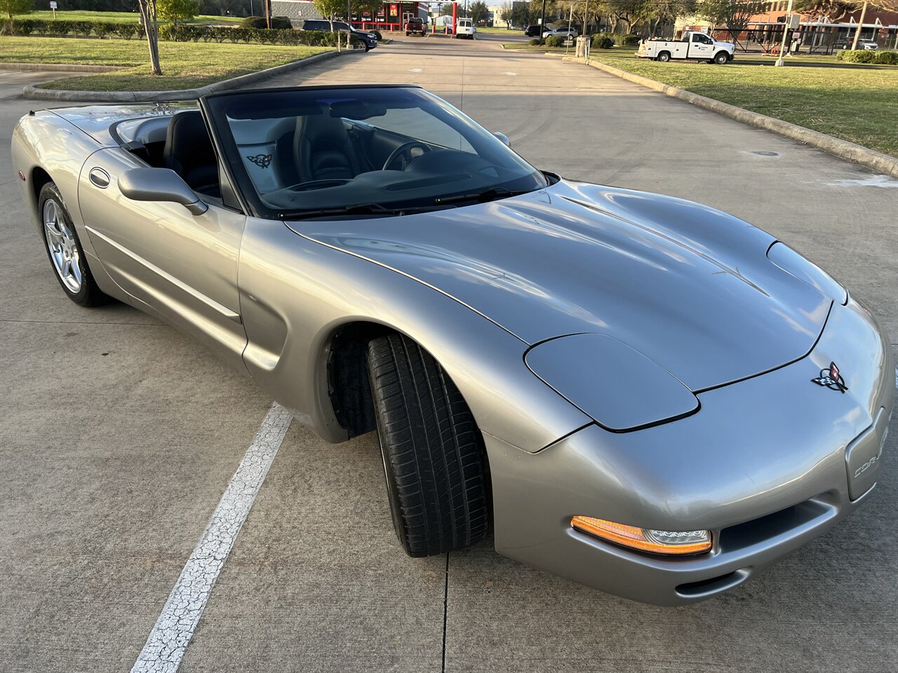 2002 Chevrolet Corvette CONVERTIBLE AUTO MICHELIN TIRES AUTO ONLY 82K MLS - Photo 16 - Houston, TX 77031