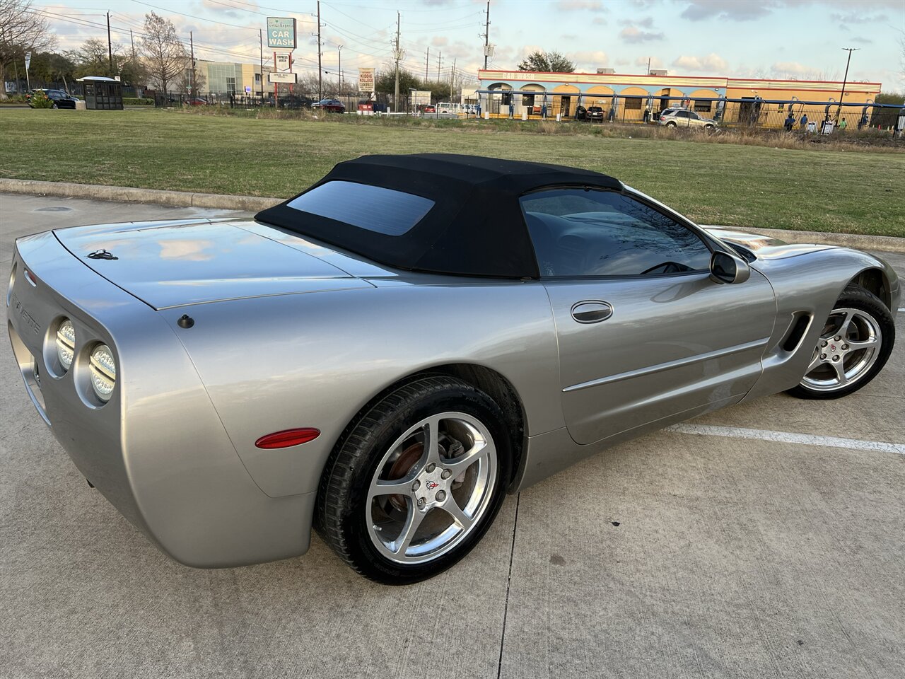 2002 Chevrolet Corvette CONVERTIBLE AUTO MICHELIN TIRES AUTO ONLY 82K MLS - Photo 22 - Houston, TX 77031