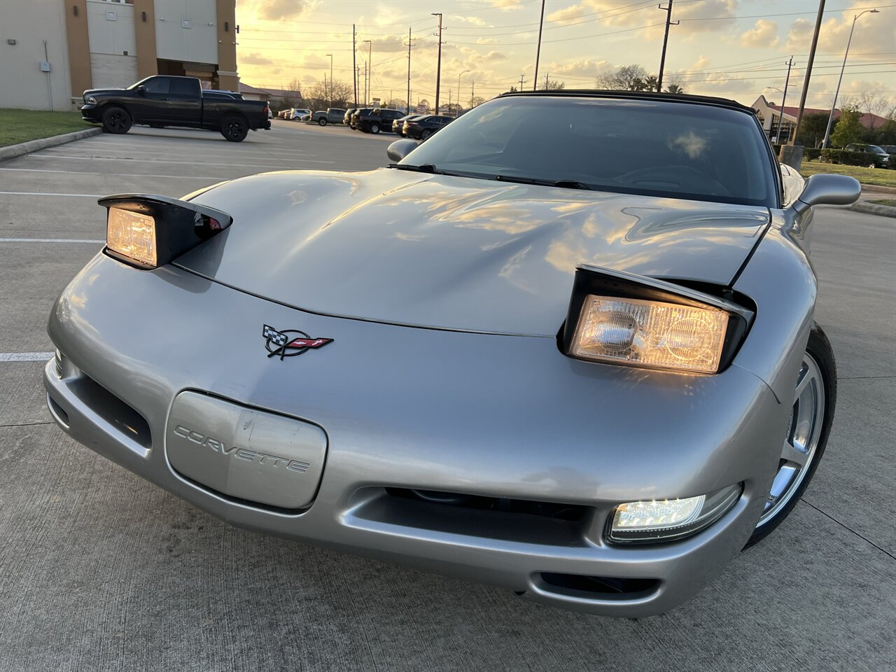2002 Chevrolet Corvette CONVERTIBLE AUTO MICHELIN TIRES AUTO ONLY 82K MLS - Photo 24 - Houston, TX 77031