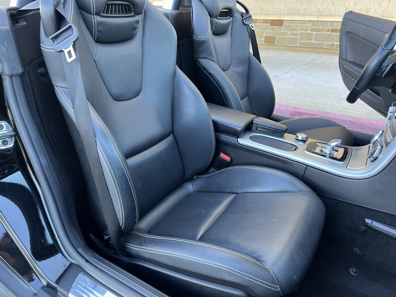 2016 Mercedes-Benz SLK SLK 300 CONV PANO HTD SEATS NAV SPT SUSPENSION   - Photo 36 - Houston, TX 77031