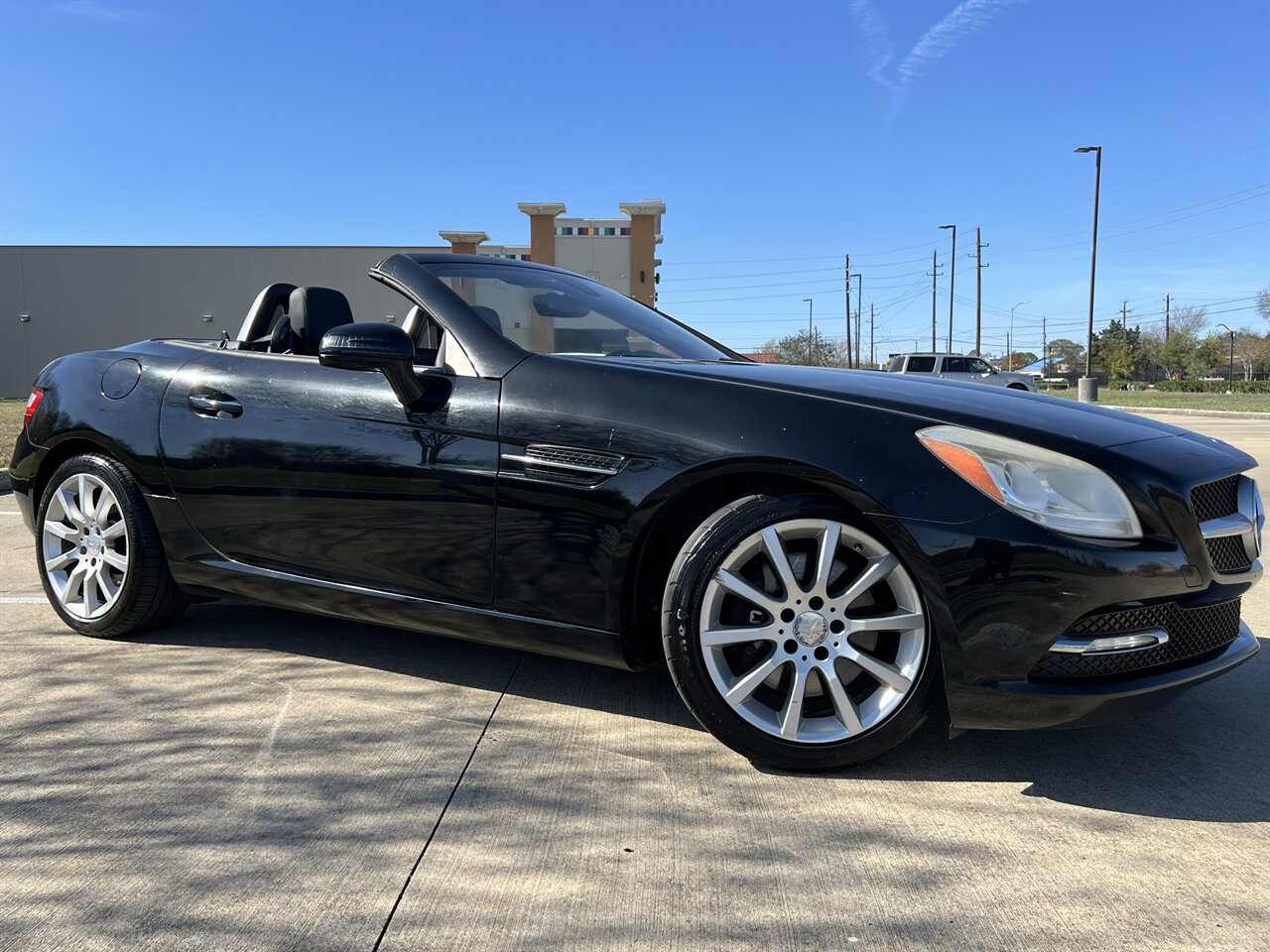 2016 Mercedes-Benz SLK SLK 300 CONV PANO HTD SEATS NAV SPT SUSPENSION   - Photo 10 - Houston, TX 77031