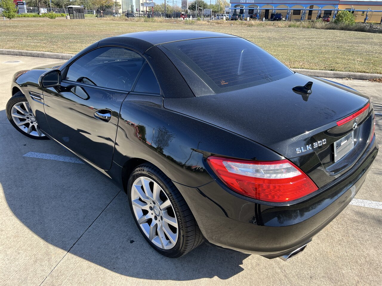 2016 Mercedes-Benz SLK SLK 300 CONV PANO HTD SEATS NAV SPT SUSPENSION   - Photo 15 - Houston, TX 77031